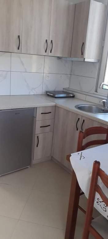 Saranda Camping Riverside Room